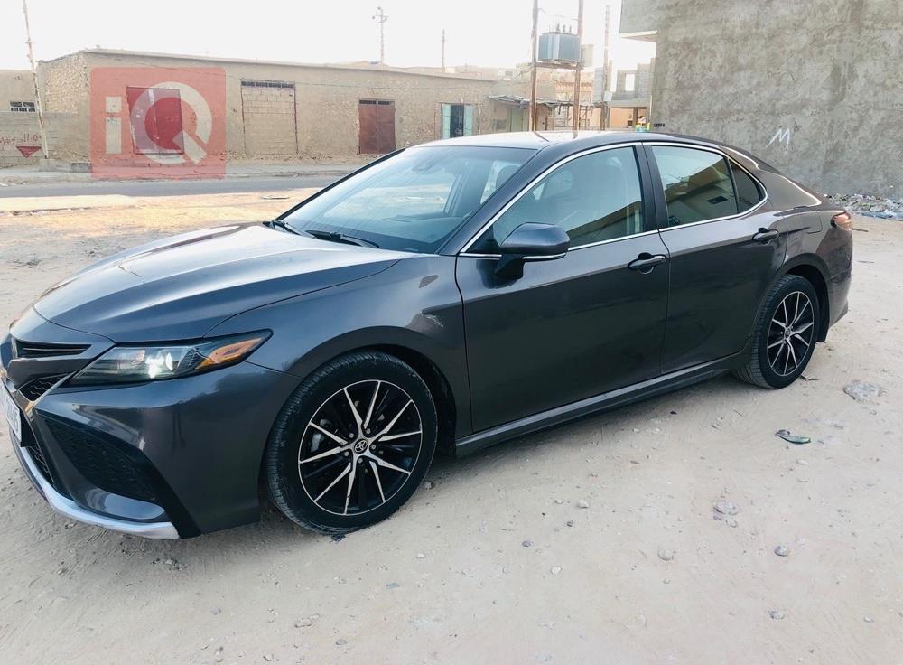 تۆیۆتا کامری